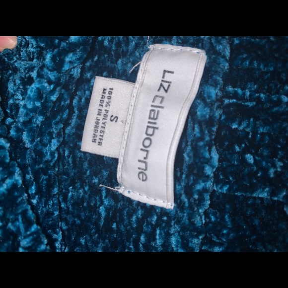 Sweater - Picture 3 of 4